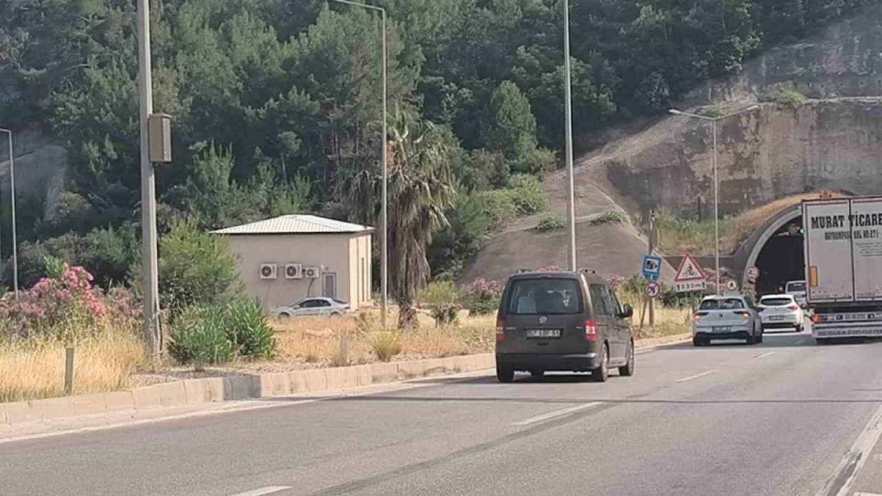 Antalya’da 2 gencin hayatını kaybettiği kazanın görüntüleri ortaya çıktı
