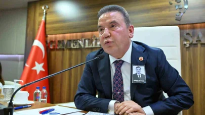 Başkan Böcek : "2025 yılı yatırım programına ek olarak 4. Etap Raylı Sistem Projesi alınırsa seviniriz"