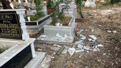 Bayram arifesinde mezarlığa gelen vatandaşlar hayatlarının şokunu yaşadı