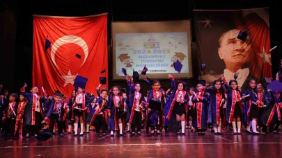 Büyükşehir kreşlerinde 208 öğrenci kep fırlatıp mezun oldu