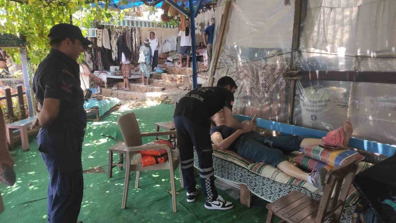 Kaleköy’de düşen Fransız turist denizden tahliye operasyonuyla kurtarıldı