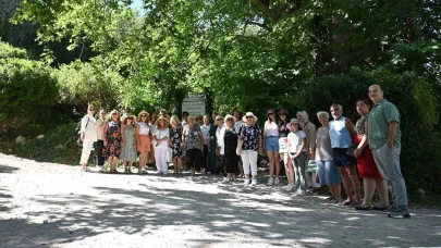 Kemer’de "mor turizm" başladı