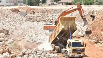 Kepez’de su baskınlarına karşı hummalı çalışma