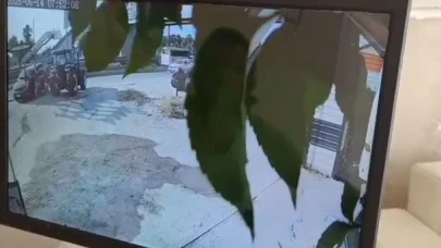 Yeni aldığı araca traktör çarpıp kaçtı, söylenenler psikolojisini bozdu