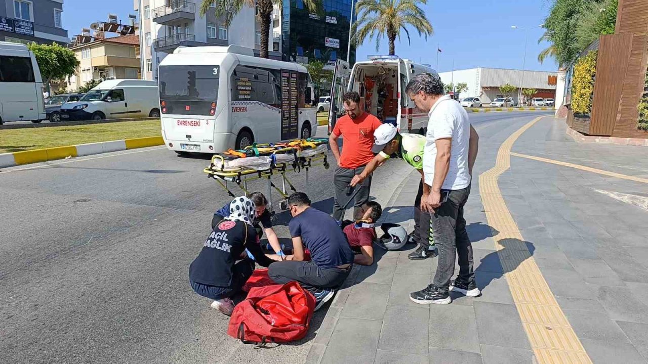 Yola taşan su kazaya neden oldu, motosiklet sürücüsü yaralandı