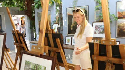 'Kemer'in Suluboya Sergisi' açıldı