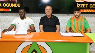 Alanyaspor’da çift imza