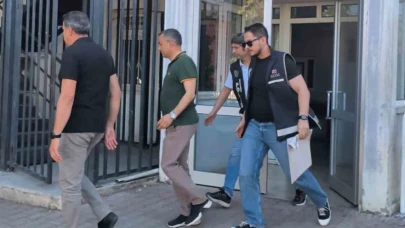 Manavgat Belediyesi'nde rüşvet' ve 'yolsuzluk' operasyonu; Başkan Kara gözaltına alındı