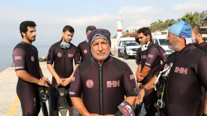 Denizde Türk bayraklı '15 Temmuz' farkındalığı