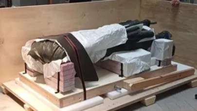 İmparator Marcus Aurelius heykeli, Burdur’da heyecan yarattı