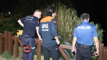 Falezlerden denize düştüğü iddia edilen kişi aranıyor