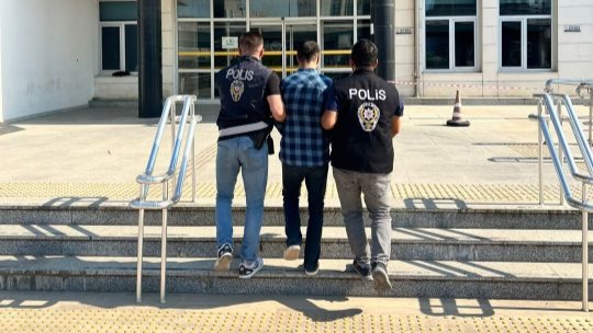 Uyuşturucu hükümlüsü hırsızlıktan yakalandı