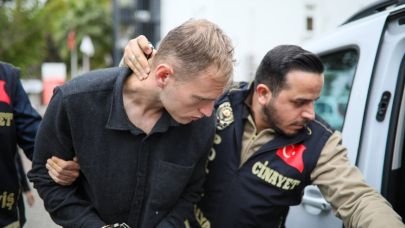 Babasını öldürmekten yargılanan sanığın tahliye talebine ret