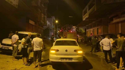 Antalya’da 4 katlı binada çıkan yangında 3 kişi dumandan etkilendi