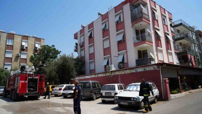 Antalya’da apartman dairesinde yangın korkuttu