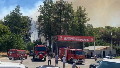 Antalya’da ormanlık alanda yangın paniği