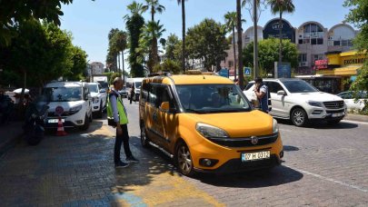 Antalya’da otobüs ve taksilere sıkı denetim