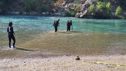 Irmağa düşen topu almak isterken akıntıya kapılan lise öğrencisinden acı haber