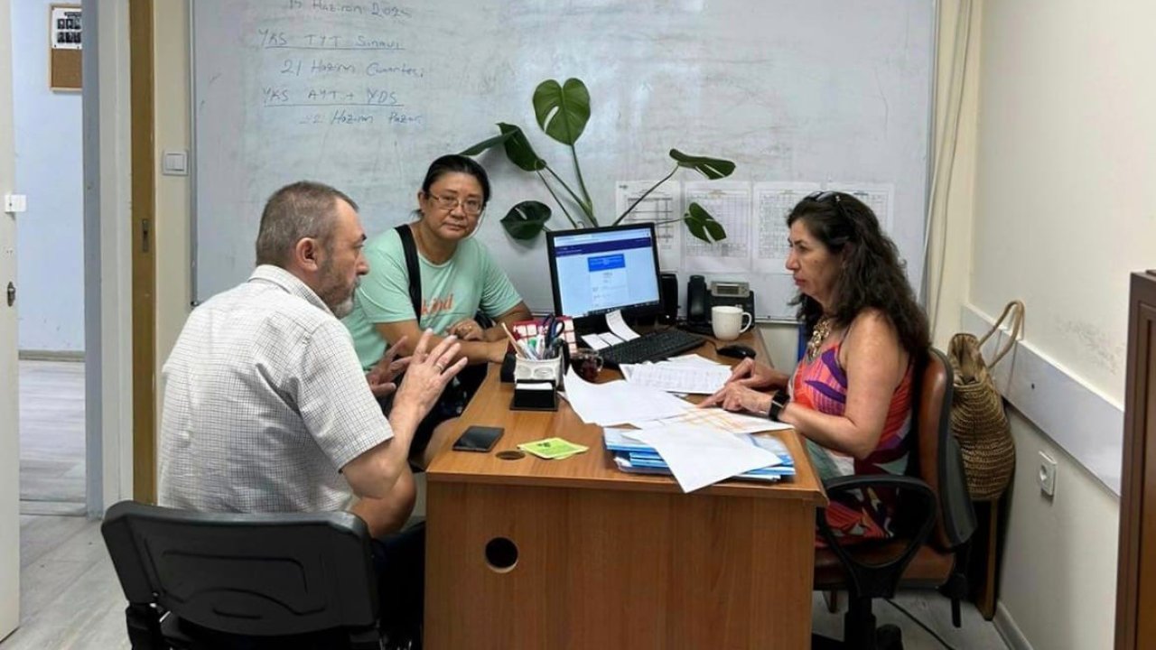 Konyaaltı Belediyesi’nden gençlere LGS tercih desteği