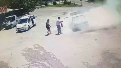 Marketten çıkıp Tofaş aracına bindi, 10 metre sonra dumana boğuldu