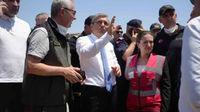 Vali Şahin: "Yangınlar şehir merkezlerinde ciddi risk oluşturdu"