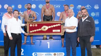 Gökbel'de ikinci kez başpehlivan Enes Doğan