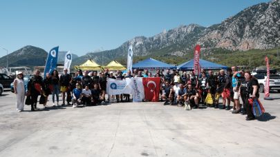 Balıkçı barınağında dip temizliği: 2 ton çöp çıkartıldı
