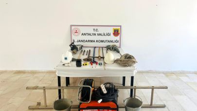 Jandarmadan kaçak kazıya suçüstü