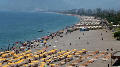 'Güneş ışınlarının prizma etkisi ciltte renk değişimine yol açıyor'