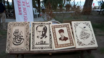 Çalıştayda keçeden Filistin bayrağı yaptı