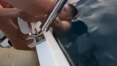 Alanya’da denize açılıp boğulma tehlikesi geçiren Ukraynalı turisti tekneciler kurtardı