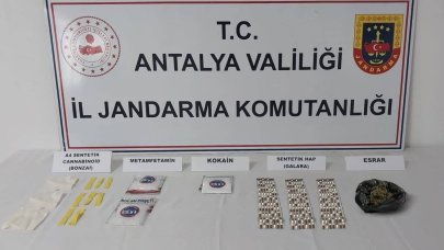 Antalya’da uyuşturucu operasyonunda çok sayıda madde ele geçirildi