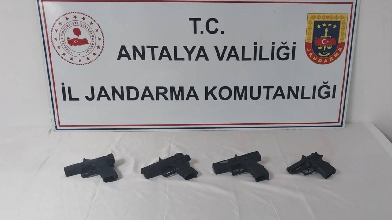 Jandarmadan kaçak silah operasyonu