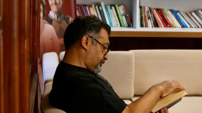 Kepez’in Emekliler Lokalinde çaylar taze, sohbetler sıcak