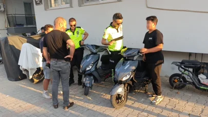 Motosikletleri bırakıp kaçtılar, yakalanınca "Biz minibüsle geldik" dediler