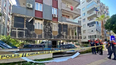 Özel laboratuvarın dış cephe kaplamaları çöktü, ortalık savaş alanına döndü