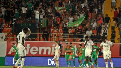 Trendyol Süper Lig: Corendon Alanyaspor: 2 - Beşiktaş 0 (Maç sonucu)