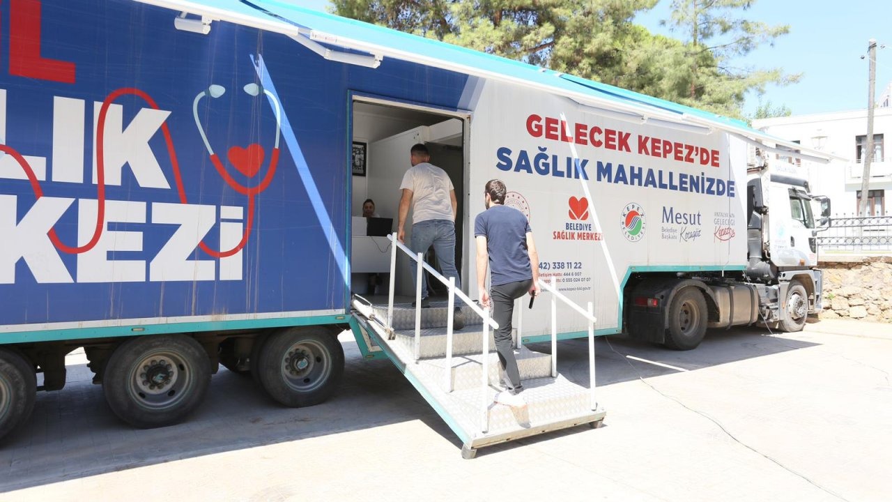 Kepez’in Mobil Sağlık Merkezi’nden Dokumapark’ta kanser taraması