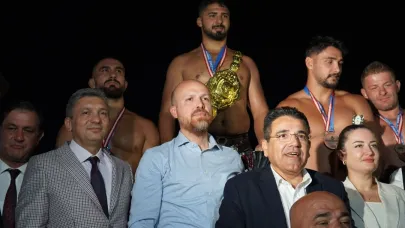 Elmalı’da başpehlivan Enes Doğan