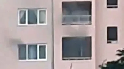 Dairedeki yangın hasara neden oldu