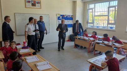 Serik'te İlköğretim Haftası töreni yapıldı