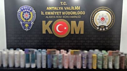 Antalya'da kaçakçılık ve rüşvet operasyonları