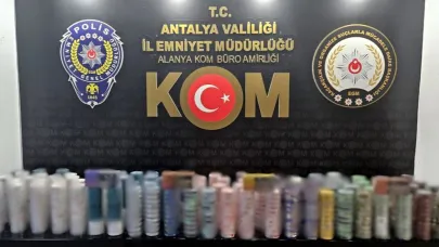 Antalya'da kaçakçılık ve rüşvet operasyonları