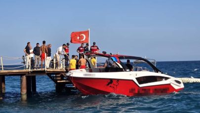 Deniz paraşütü teknesinin çarptığı Rus kadın öldü