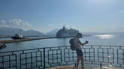 445 yolcu 362 mürettebatlı kruvaziyer Alanya iskelesine ulaştı