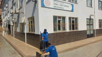 Büyükşehir ekipleri okulları yeni eğitim dönemine hazırlıyor