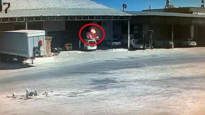 Demre’de toptancı halinde patlama: 1 ölü, 3 yaralı
