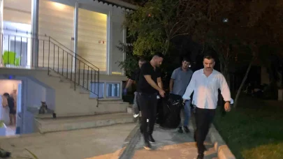 Eski karısını eşarbıyla ve yastıkla boğup polise teslim oldu