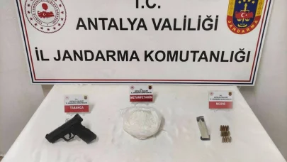 Gazipaşa’da durdurulan 2 araçtan uyuşturucu madde ve tabanca ele geçirildi