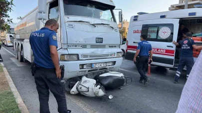 Gazipaşa’da tanker ile motosiklet çarpıştı: Anne ve 2 çocuğu yaralandı